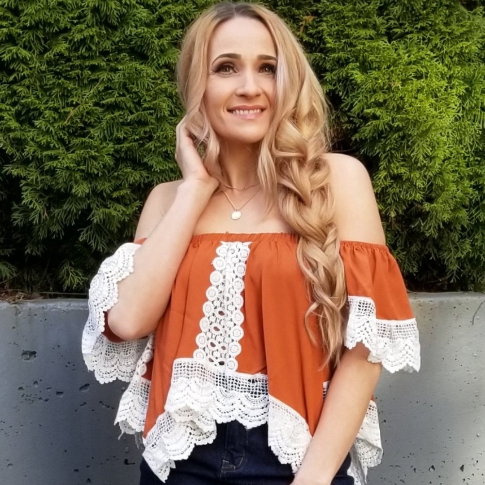 ESTERA Off Shoulder Top - Picture 1 of 4